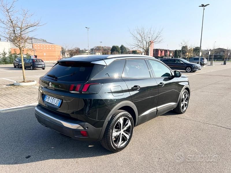 Usata Peugeot 3008 GT-line 120 CV (88 kW) 2018 Nero SUV