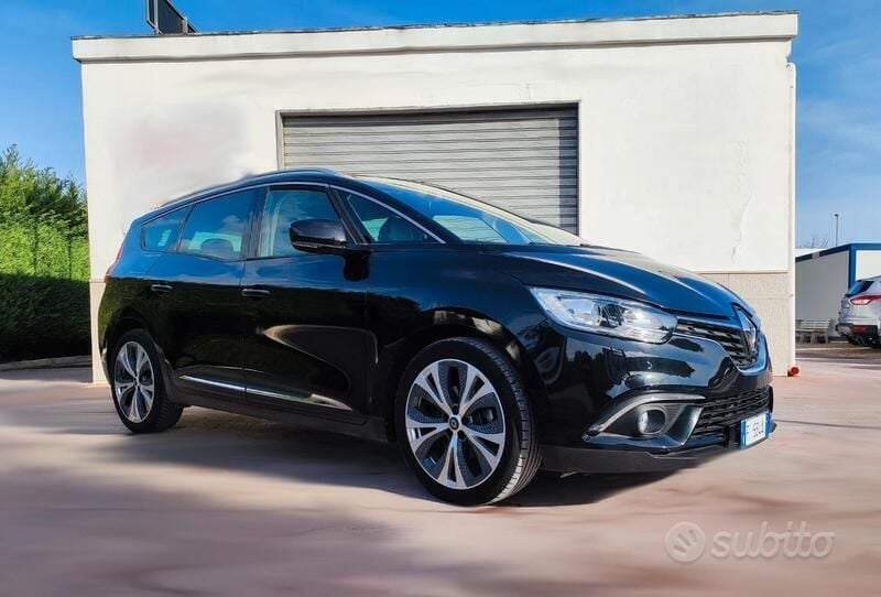 Usata Renault Grand Scénic IV Life 110 CV (80 kW) 2017 Nero Monovolume