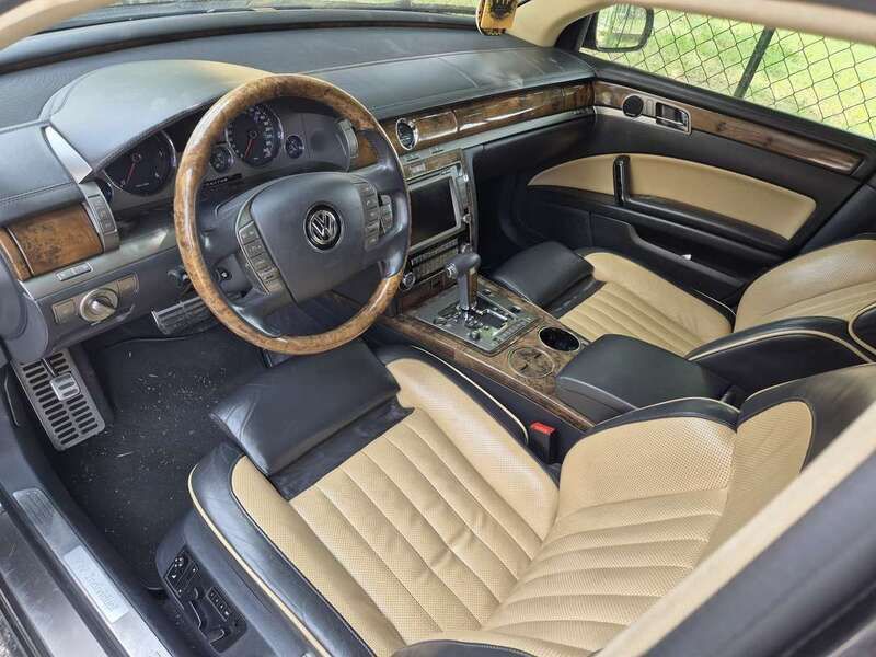 Usata 2012 VW Phaeton Tre volumi | 7000 € - Immagine 1/4