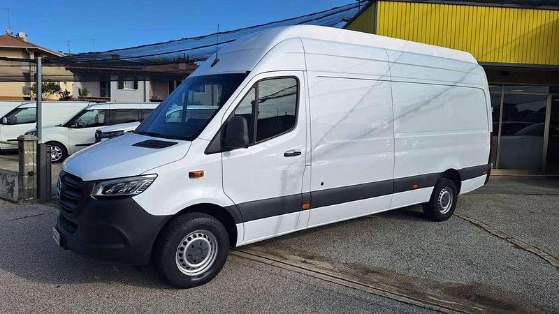 Usata Mercedes Sprinter Business 163 CV (119 kW) 2020 Bianco pastello Furgone