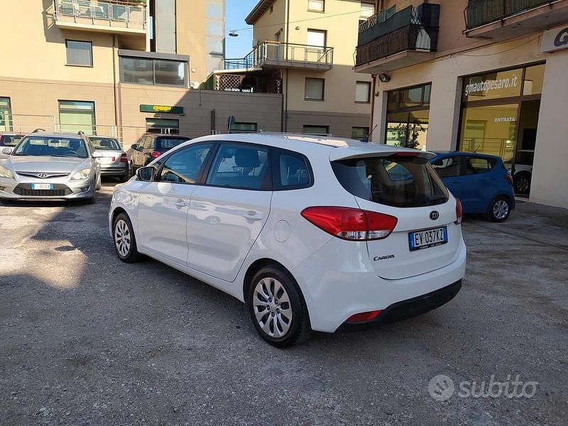 Usata Kia Carens 135 CV (99 kW) 2014 Bianco Monovolume