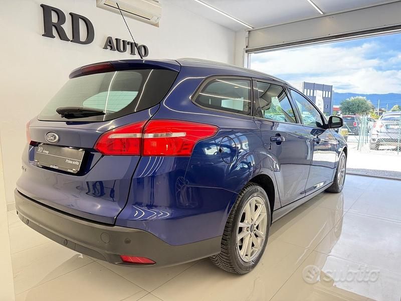 Usata Ford Focus Titanium X 120 CV (88 kW) 2015 Blu Station wagon