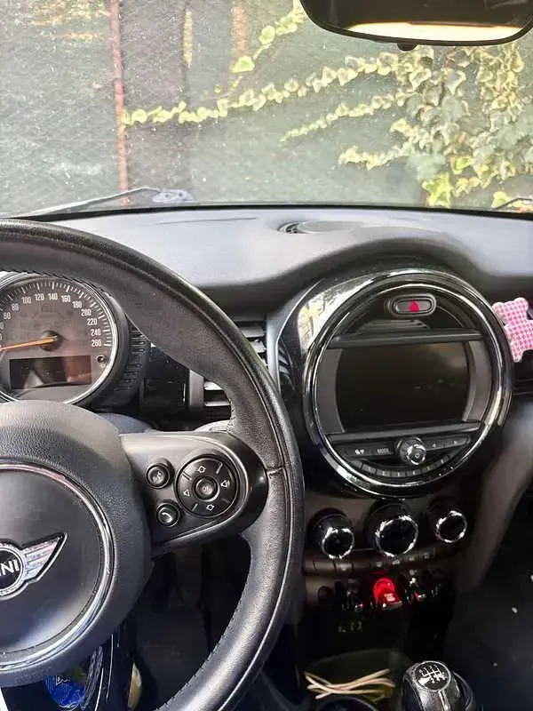 Usata Mini Cooper D Hype 116 CV (85 kW) 2017 Nero Utilitaria