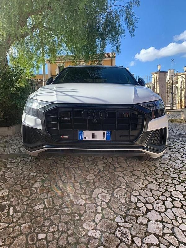 Usata Audi Q8 Black Edition 286 CV (210 kW) 2022 SUV