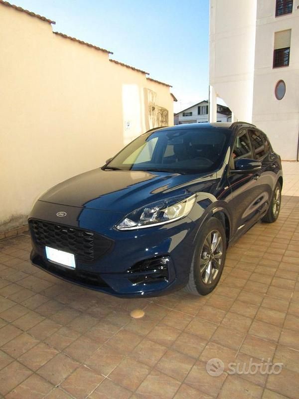 Blu Usata 2022 Ford Kuga SUV | 21.000 € - Immagine 1/4
