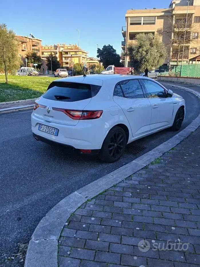 Usata Renault Mégane Bose Edition 110 CV (80 kW) 2017 Bianco Berlina