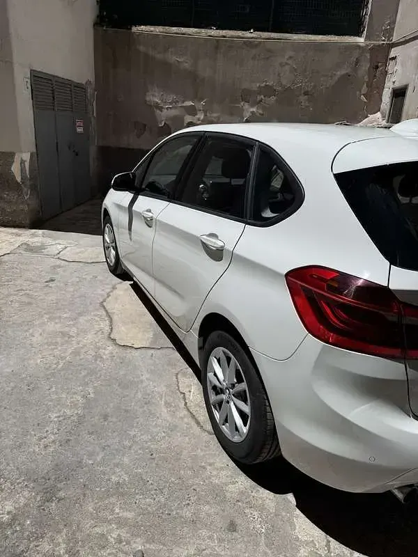 Usata BMW 218 Active Tourer Luxury Line 150 CV (110 kW) 2015 Monovolume