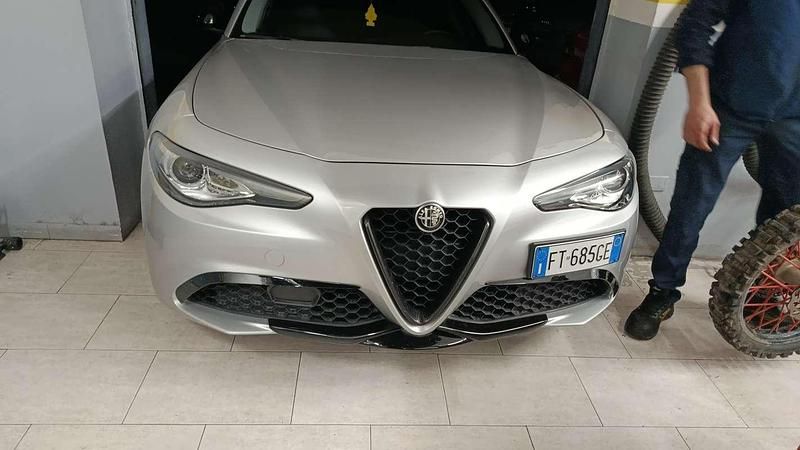 Usata Alfa Romeo Giulia 160 CV (117 kW) 2018 Berlina