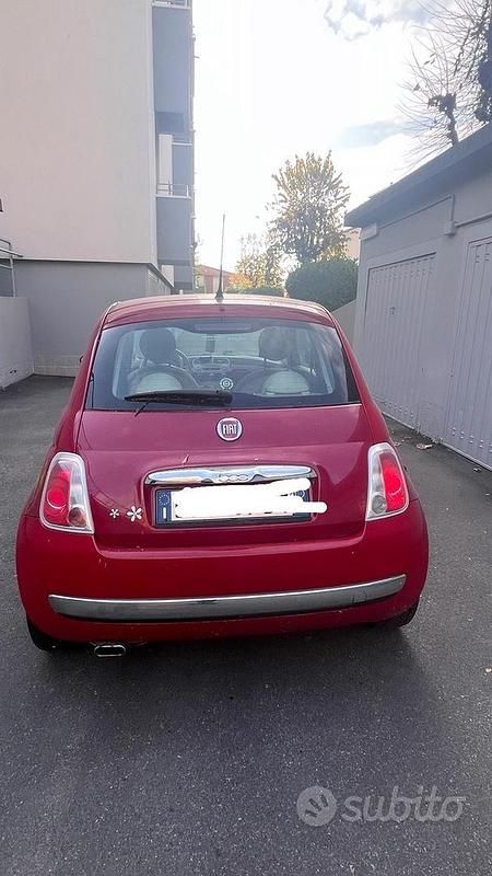 Używany Fiat 500 75 KM (55 kW) 2008 Czerwony Hatchback
