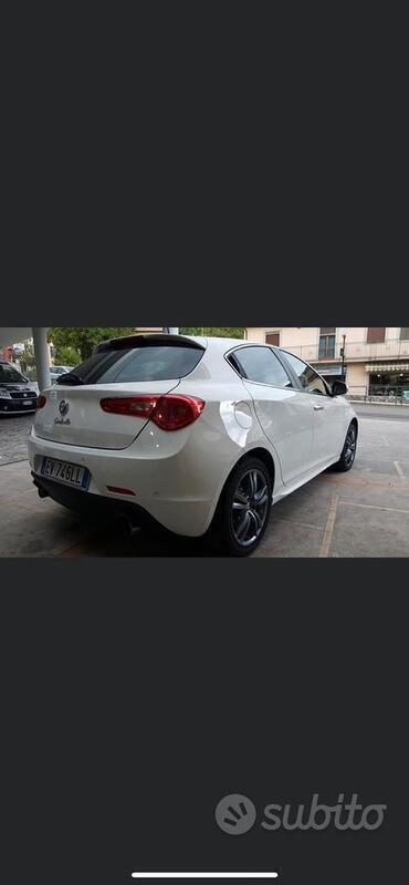 Usato 2014 Alfa Romeo Giulietta 2.0 Diesel 82 CV (10.600 €)