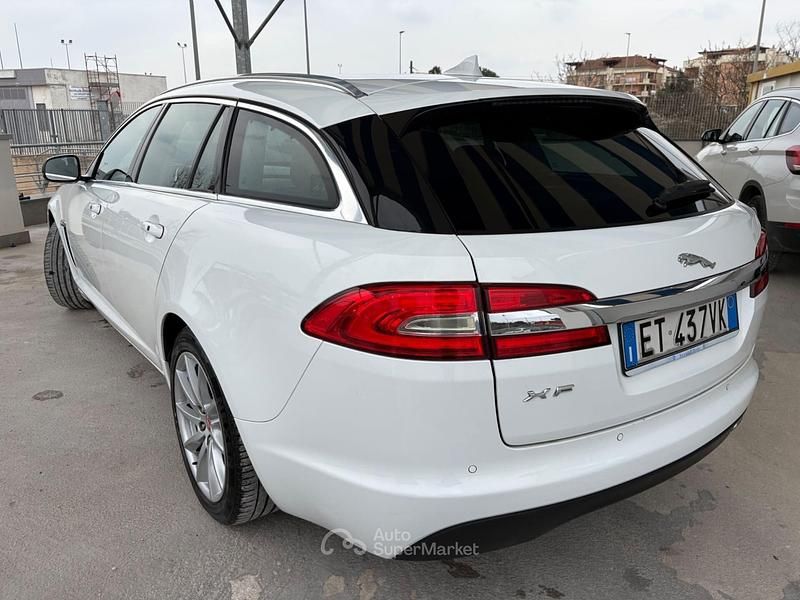Usata Jaguar XF Sportbrake 163 CV (119 kW) 2014 Bianco Station wagon