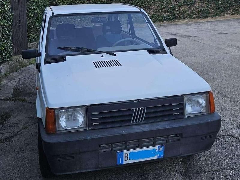 Usata Fiat Panda Young 54 CV (39 kW) 2001 Bianco Berlina
