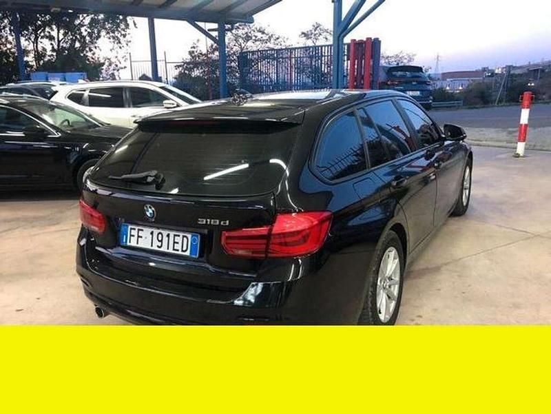 Usata BMW 318 150 CV (110 kW) 2016 Nero Berlina