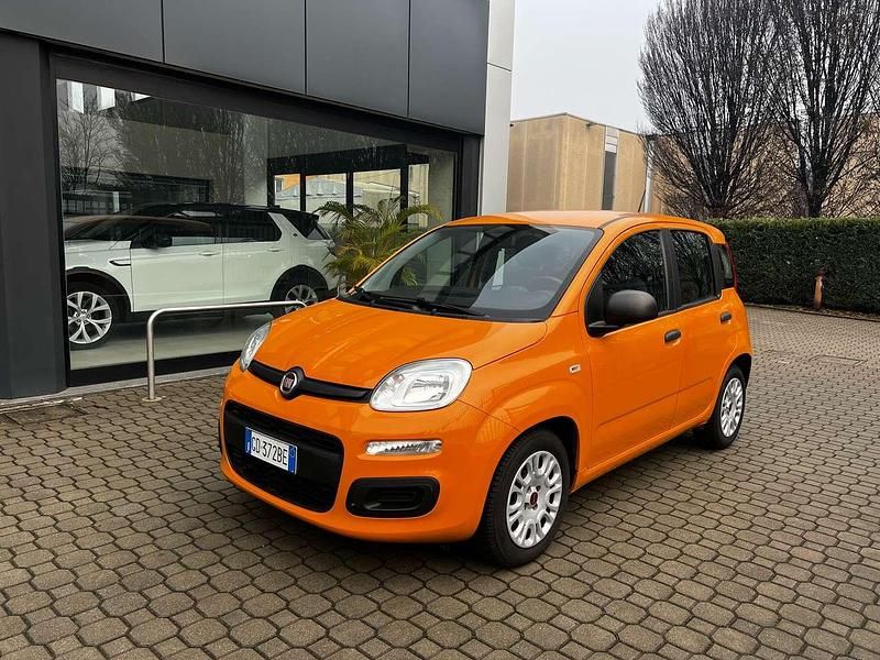 Arancione Usata 2020 Fiat Panda Easy Due volumi | 9900 € (Buon prezzo) - Immagine 1/4