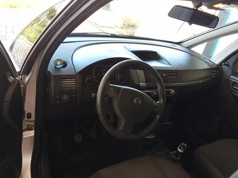 Usata Opel Meriva Cosmo 75 CV (55 kW) 2007 Grigio Monovolume