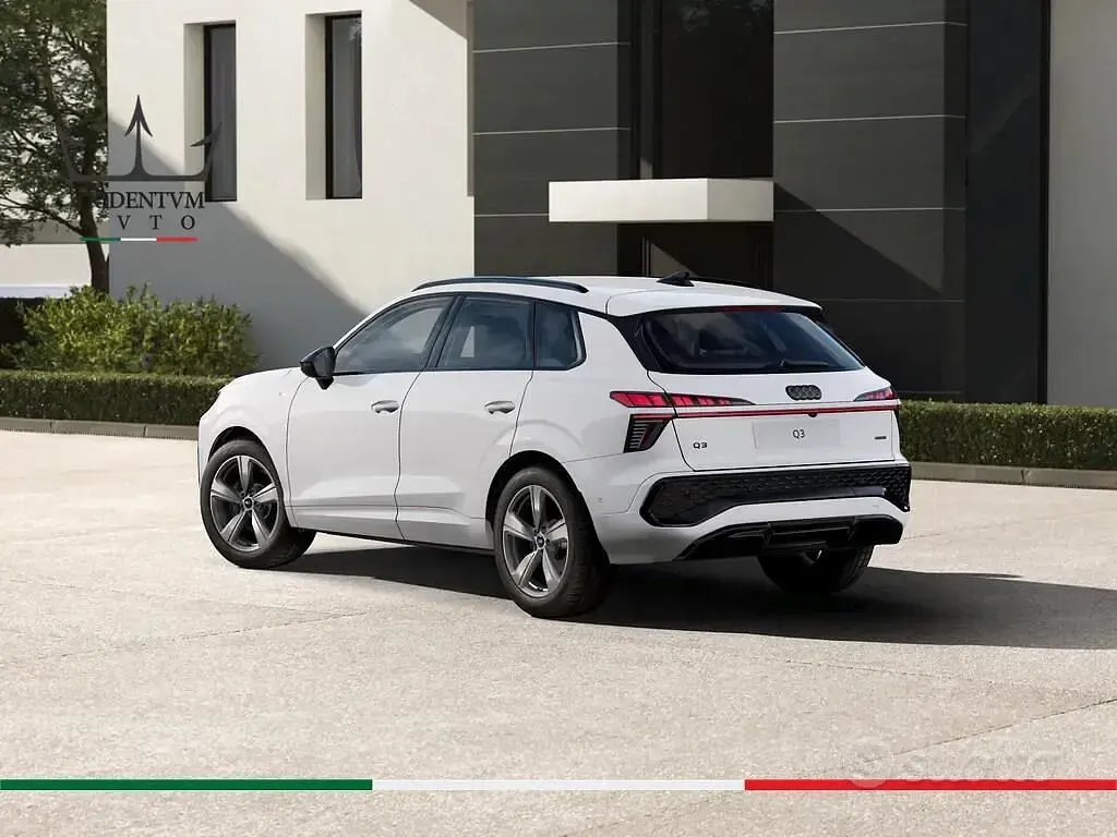 Nuova Audi Q3 S-Line 204 CV (150 kW) 2026 Bianco SUV