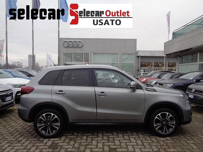Usata Suzuki Vitara 116 CV (85 kW) 2022 N5j grigio quantum SUV