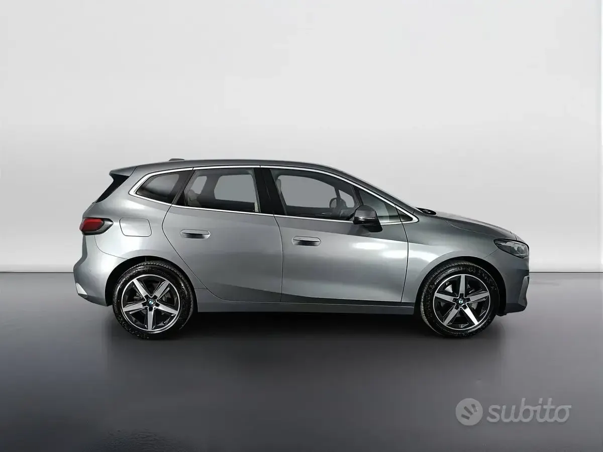 Usata BMW 218 Comfort Edition 150 CV (110 kW) 2023 Grigio Coupé