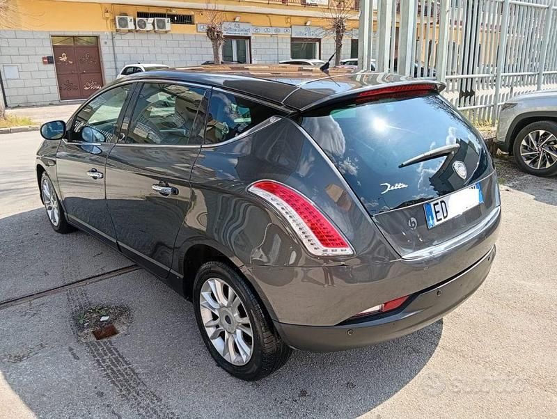 Usata Lancia Delta 2010 Grigio Utilitaria