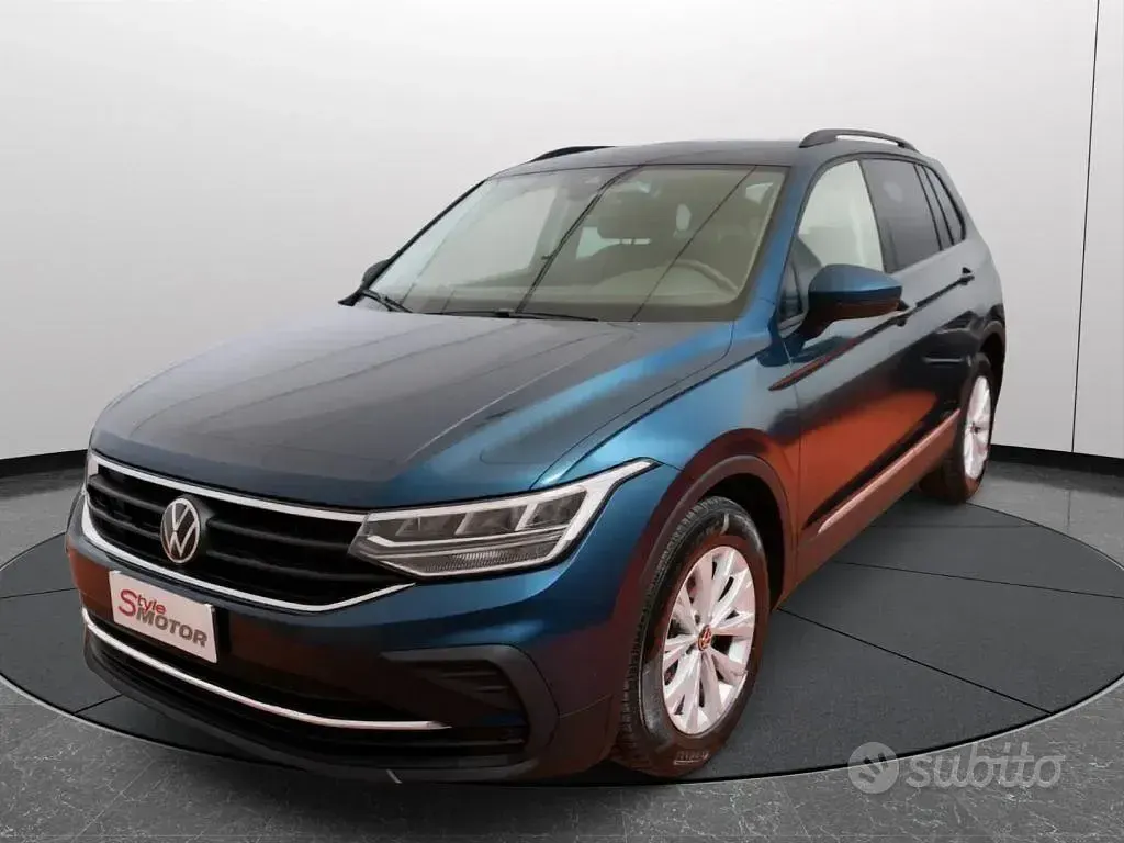 Usata VW Tiguan Life 150 CV (110 kW) 2023 Blu SUV