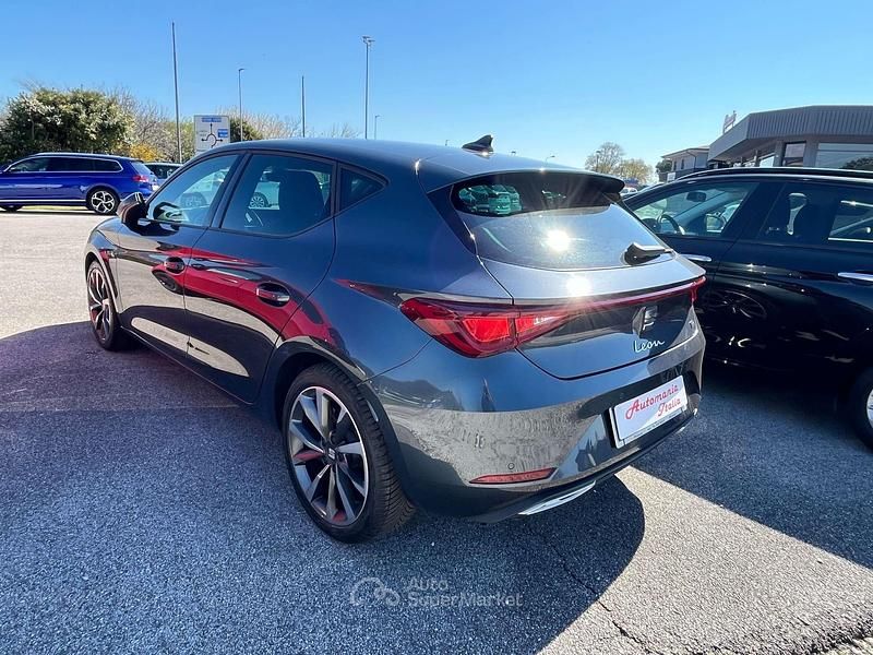 Usata Seat Leon FR 150 CV (110 kW) 2022 Grigio Berlina