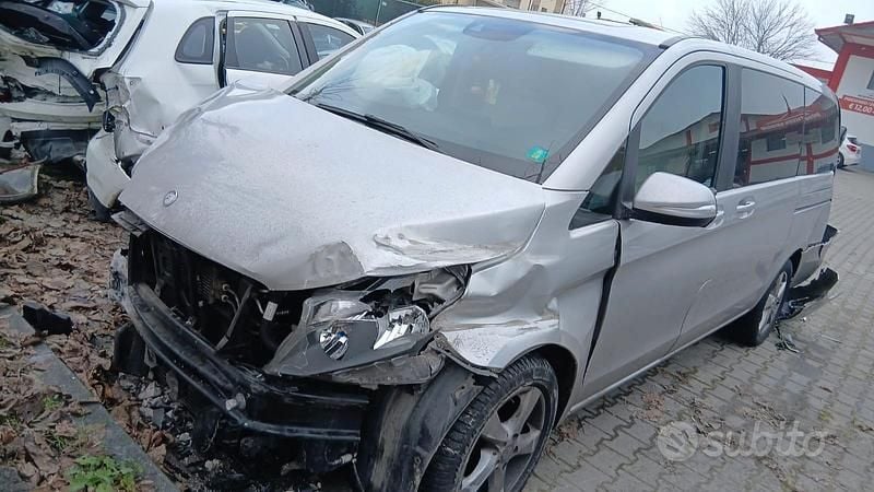 Grigio Usata 2014 Mercedes Vito Furgone | 7700 € - Immagine 1/4