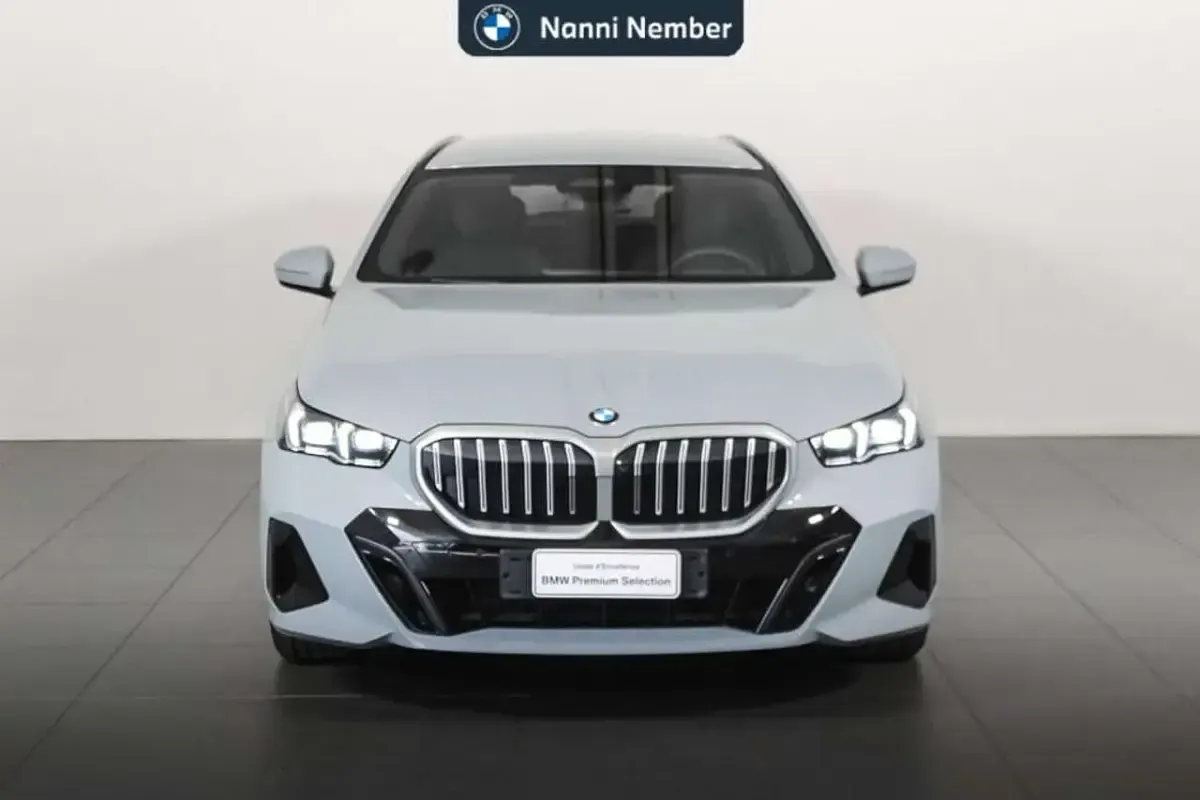 Usata BMW 540 Comfort Edition 303 CV (222 kW) 2025 Other Station wagon