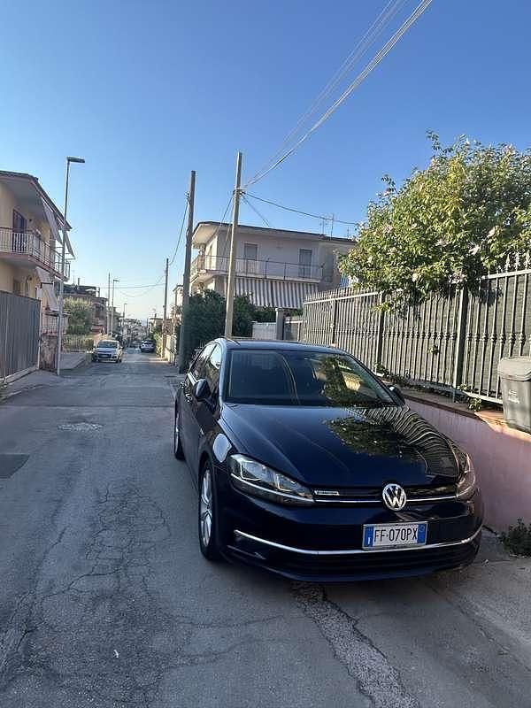 Usata 2016 VW Golf VII Trendline Tre volumi | 13.000 € (Ottimo prezzo) - Immagine 1/4