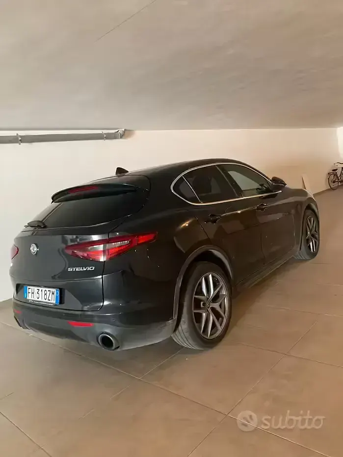 Usata Alfa Romeo Stelvio Executive 280 CV (205 kW) 2017 SUV