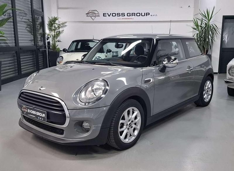 Usata Mini Cooper D 116 CV (85 kW) 2017 Grigio Utilitaria