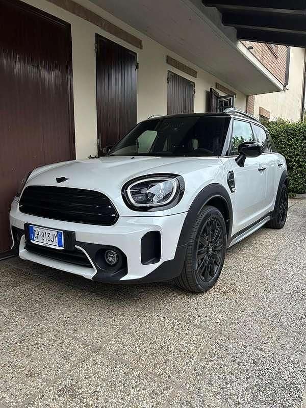 Bianco Usata 2023 Mini Cooper D Countryman Classic SUV | 29.400 € (Buon prezzo) - Immagine 1/4