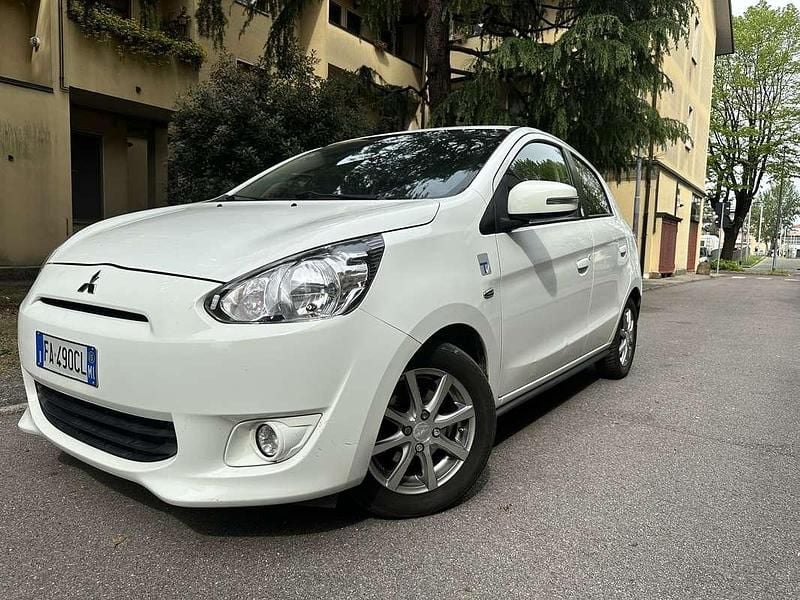 Usata Mitsubishi Space Star Intense 71 CV (52 kW) 2015 Utilitaria