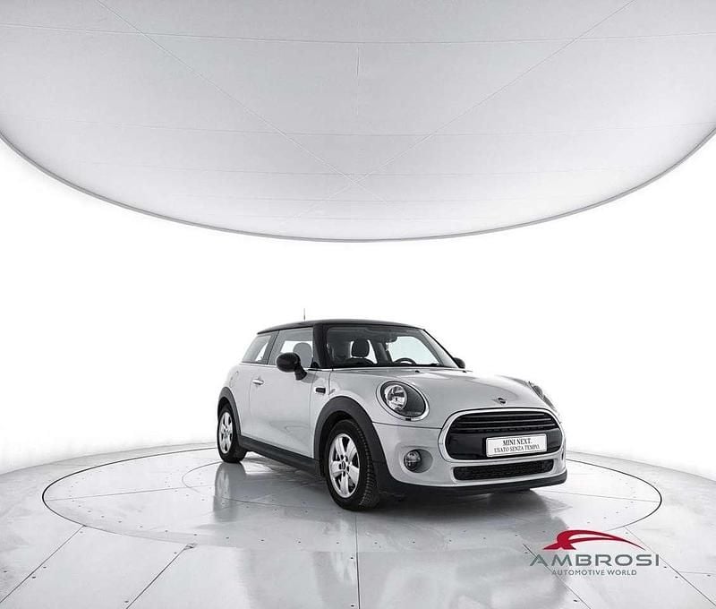 Usata Mini Cooper Classic 136 CV (100 kW) 2018 Argento Utilitaria