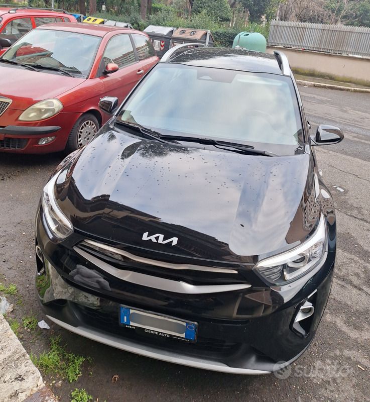 Nero Usata 2022 Kia Stonic Style SUV | 15.500 € (Buon prezzo) - Immagine 1/4