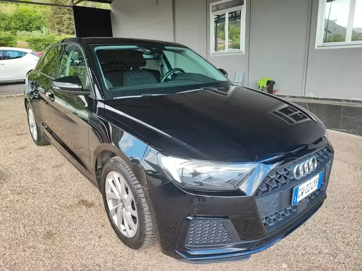 Usata Audi A1 116 CV (85 kW) 2019 Nero SUV
