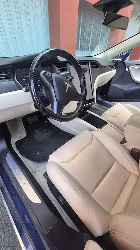 Usata Tesla Model S 158 kW (215 CV) 2018 Blu Utilitaria