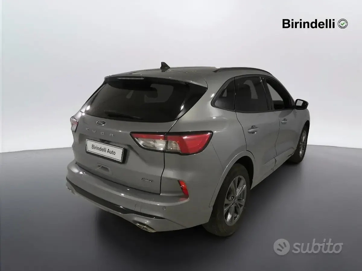 Usata Ford Kuga ST 152 CV (111 kW) 2024 Grigio SUV