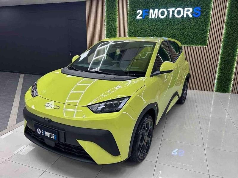 Nuova BYD Dolphin Surf Boost 35 kW (48 CV) 2026 Giallo Utilitaria
