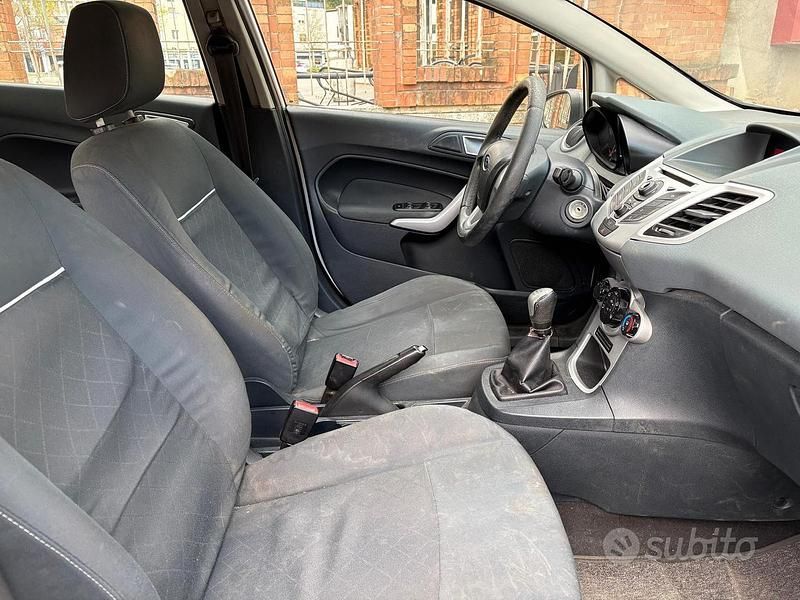 Usata Ford Fiesta 2012 Bianco Utilitaria