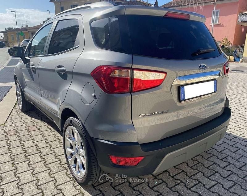 Usata Ford Ecosport Titanium 125 CV (91 kW) 2022 Solar silver SUV