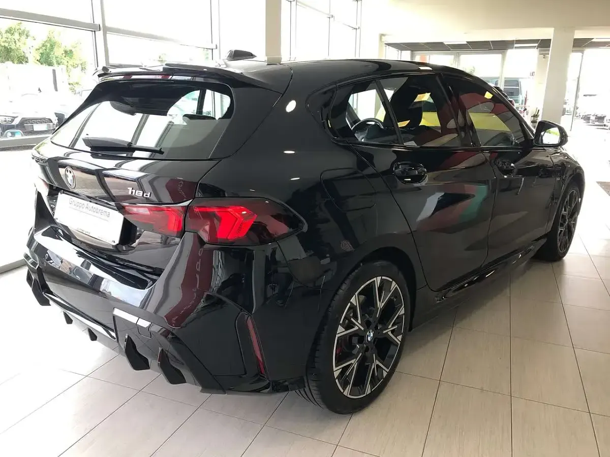 Usata BMW 118 M Sport 150 CV (110 kW) 2025 Nero Utilitaria