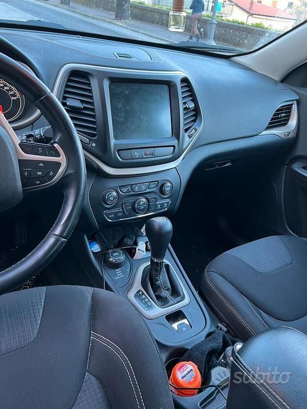 Occasion Jeep Cherokee 185 ch (136 kW) 2016 Blanc SUV