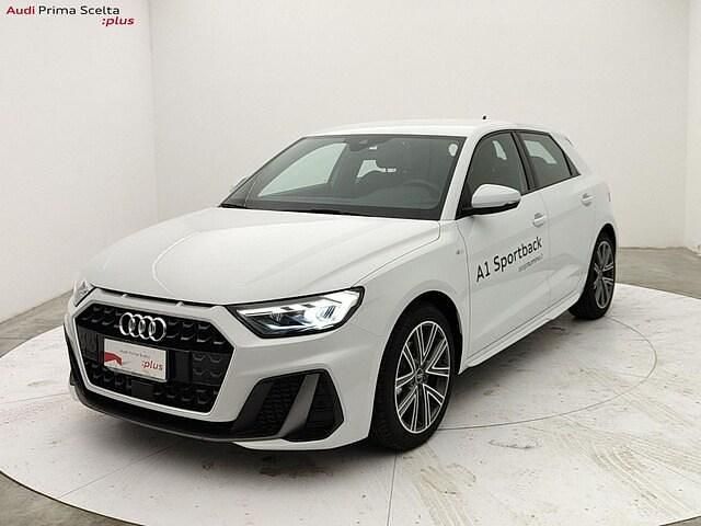 Nuova Audi A1 Sportback S-Line 116 CV (85 kW) 2025 Bianco ghiaccio metallizzato Utilitaria