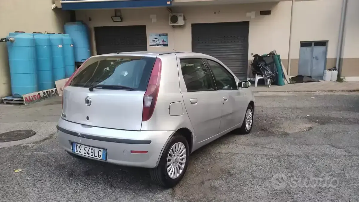 Usata Fiat Punto 69 CV (50 kW) 2008 Grigio Utilitaria