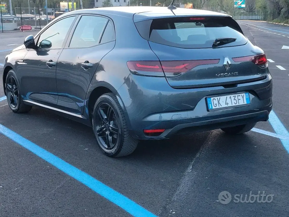 Usata Renault Mégane II 116 CV (85 kW) 2022 Blu Berlina