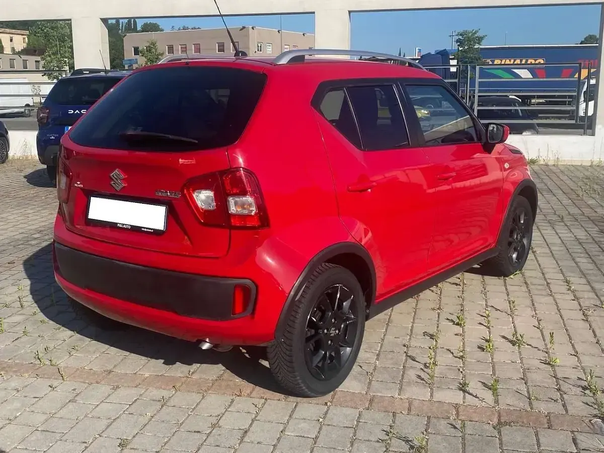 Usata Suzuki Ignis 90 CV (66 kW) 2017 Rosso SUV