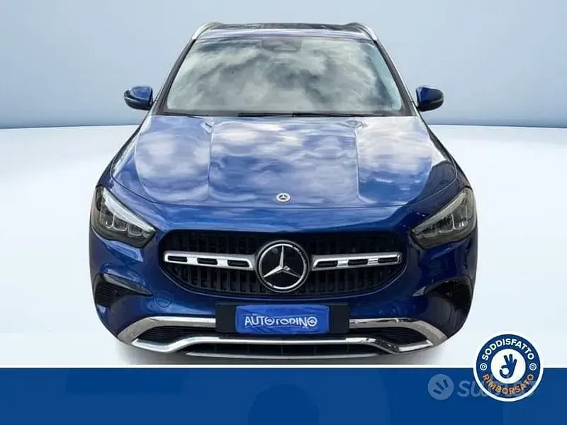 Usata Mercedes GLA200 150 CV (110 kW) 2025 Blu SUV