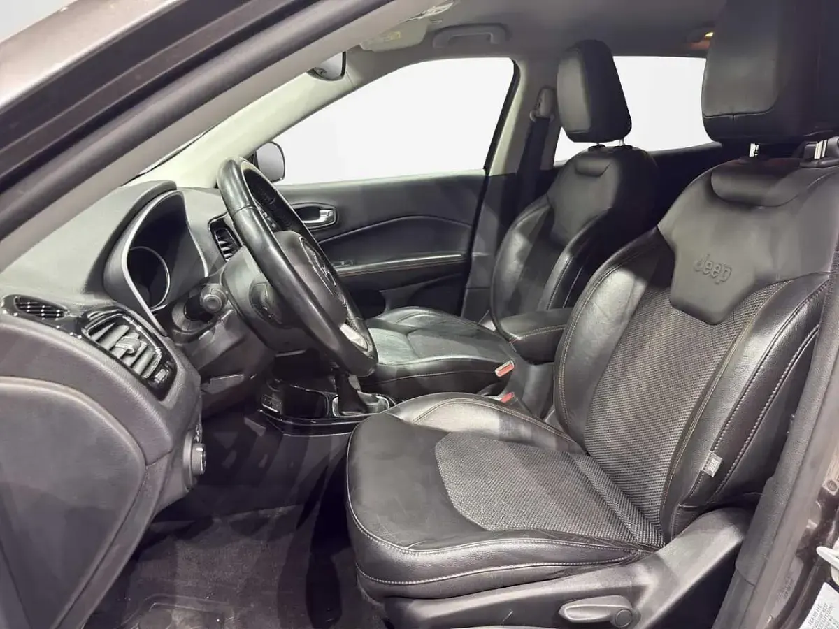 Usata Jeep Compass Limited 120 CV (88 kW) 2017 Grigio SUV