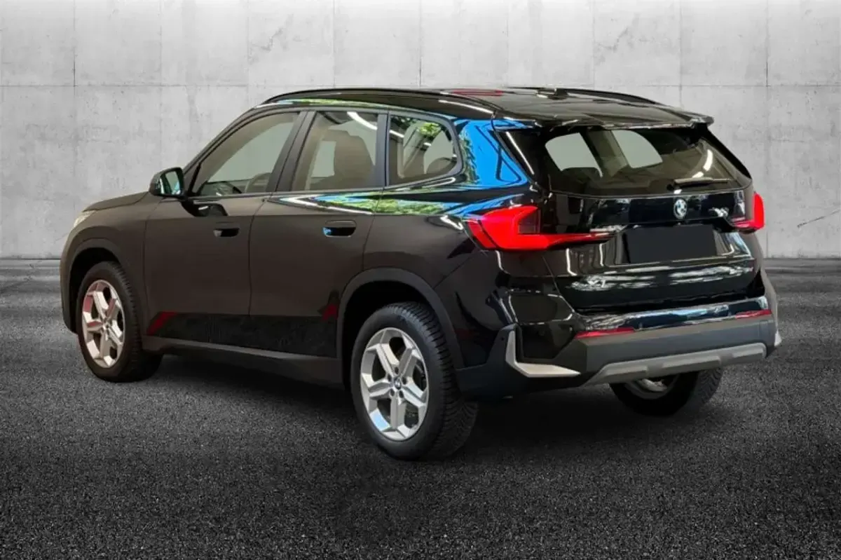 Usata BMW X1 150 CV (110 kW) 2023 Nero SUV
