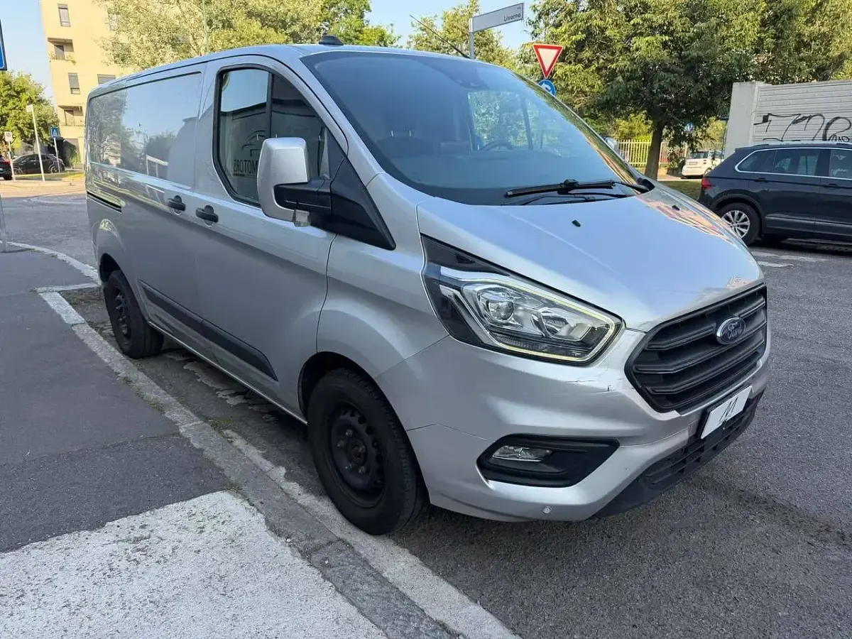 Usata Ford Transit Custom Trend 131 CV (96 kW) 2021 Grigio met. Furgone